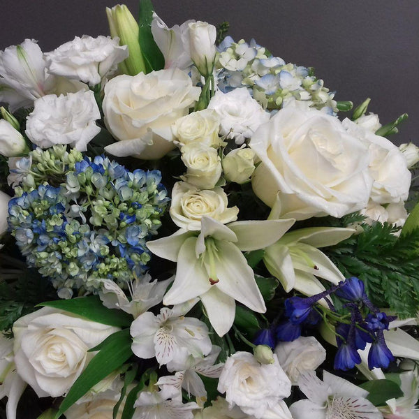 Gifting Flowers for Sympathy: Choosing Comforting Arrangements